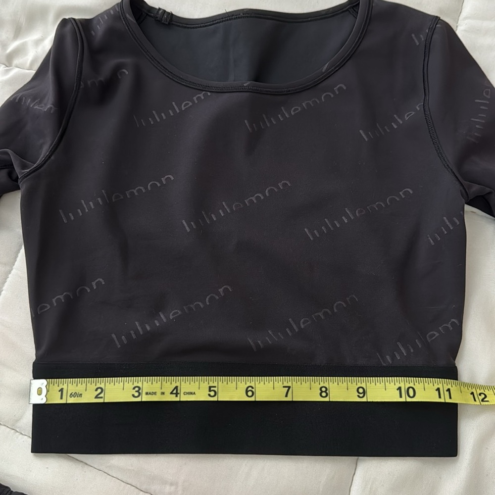 Rare Lululemon Wunder Train Crop Long Sleeve *Special Edition emboss gold logo - Picture 13 of 14